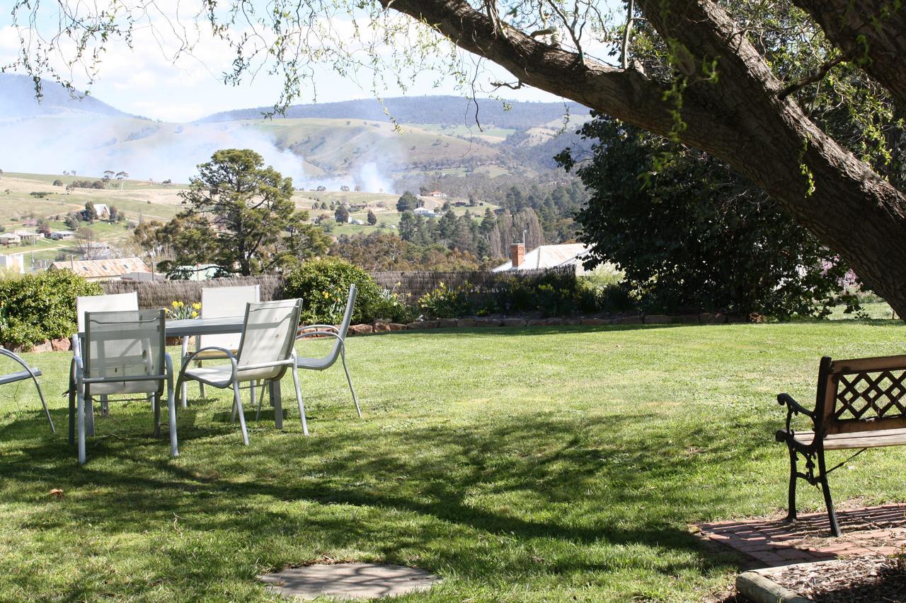 Omeo Motel Экстерьер фото