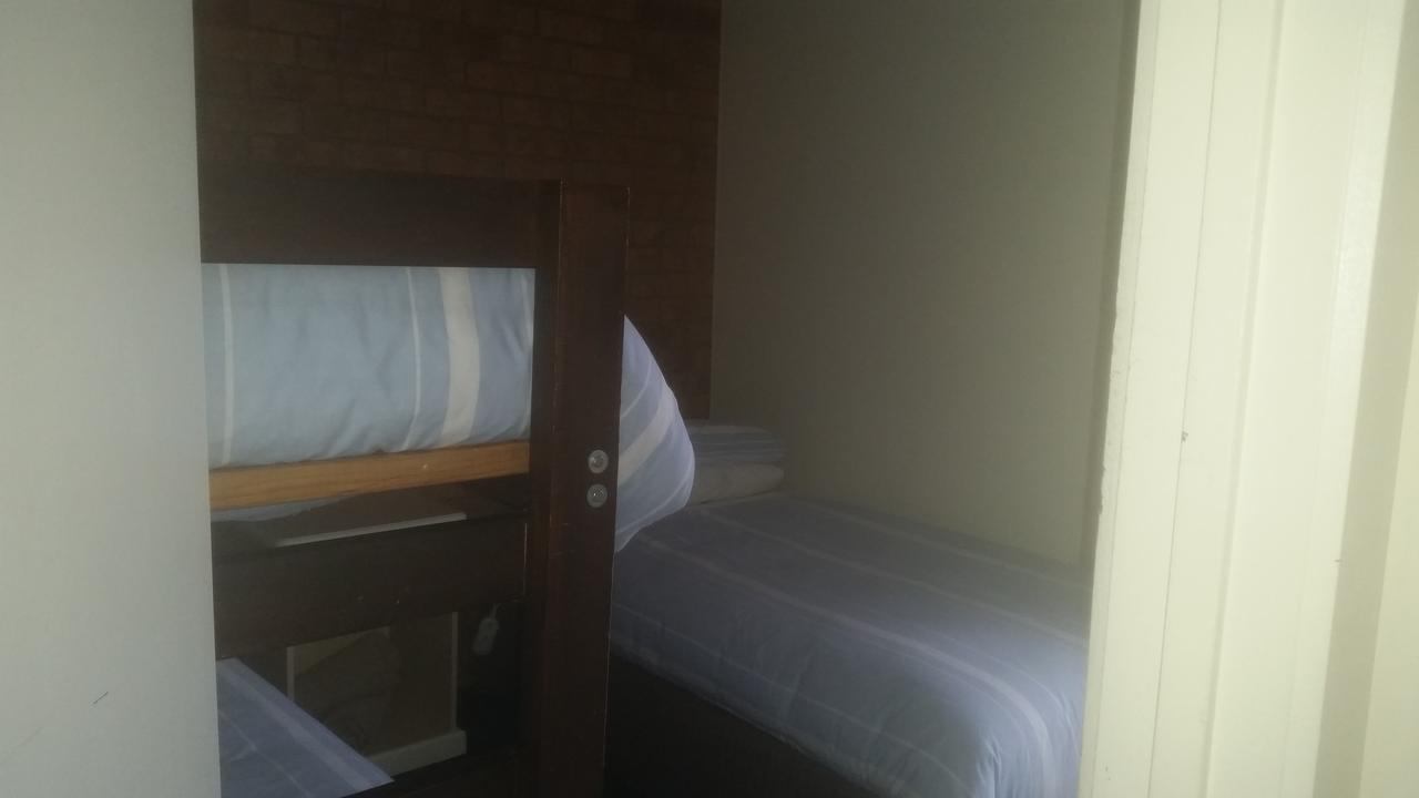 Omeo Motel Экстерьер фото