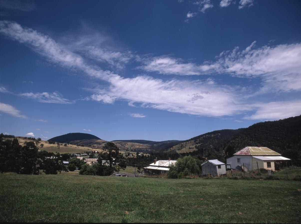 Omeo Motel Экстерьер фото