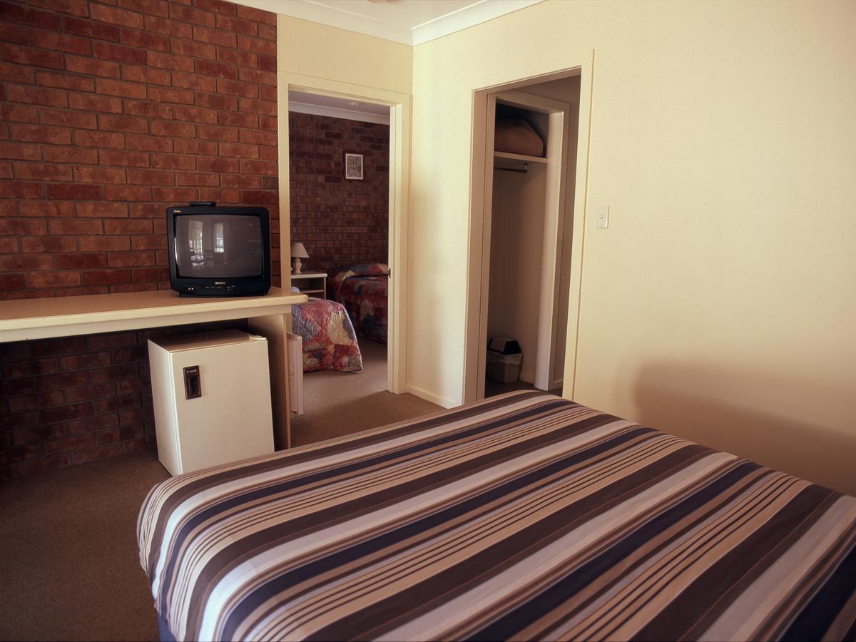 Omeo Motel Экстерьер фото