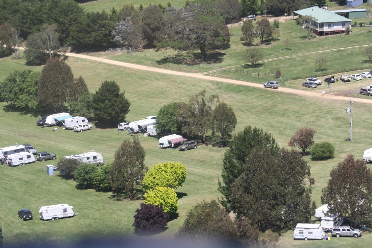Omeo Motel Экстерьер фото